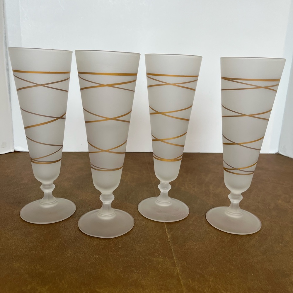 Vintage Colony Strata Gold Line Swirl Champagne Flutes  RARE FIND
